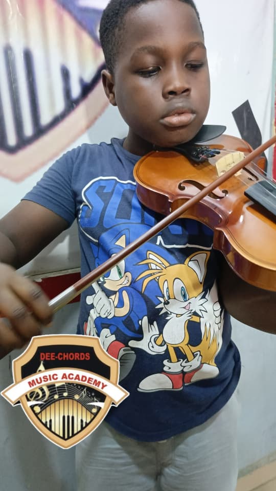 🎻 Classical Strings (Violin, Viola & Cello) – Academic Course Dee-chords Music Academy